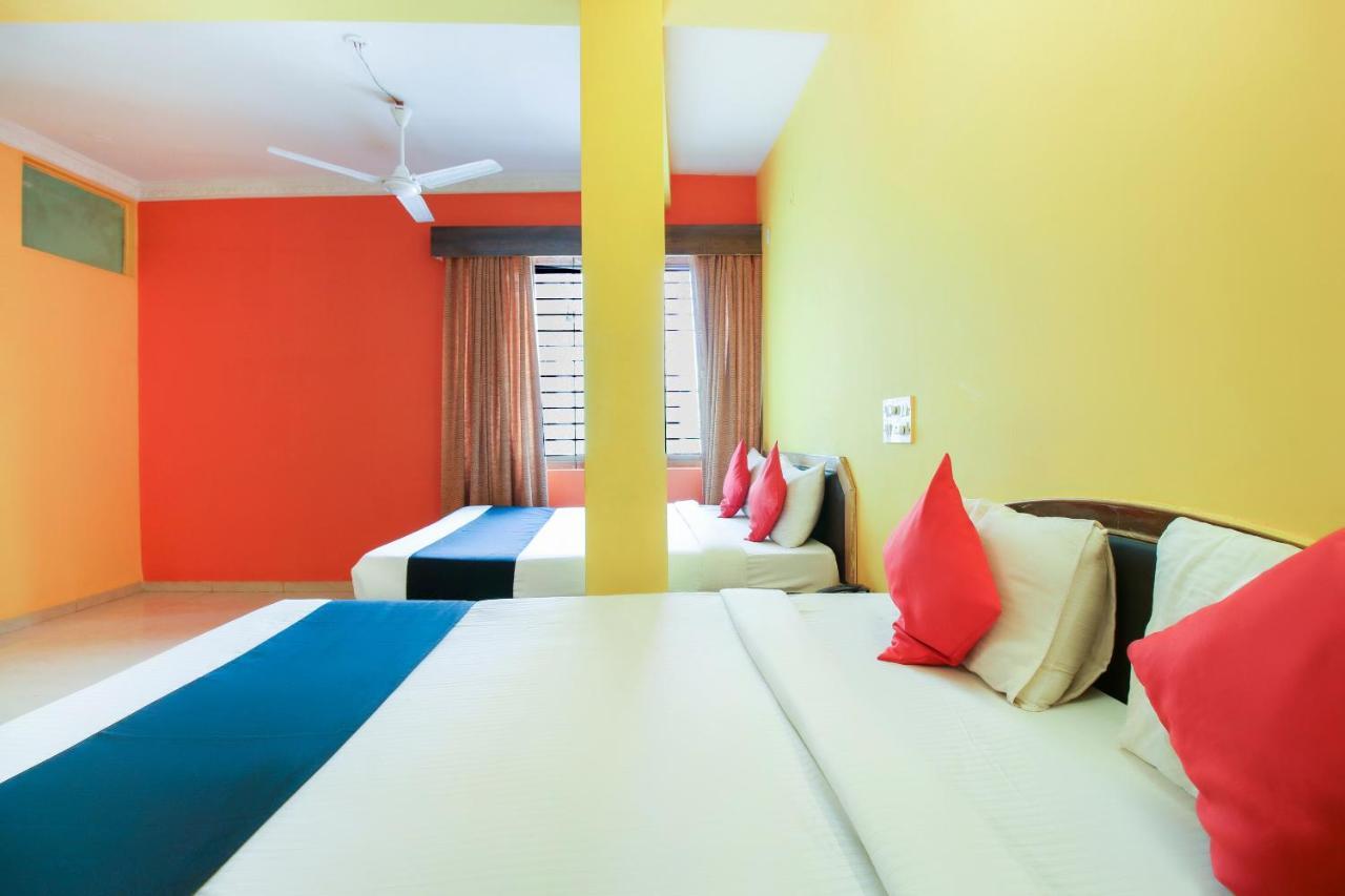 Capital O 71729 Lucky Inn Bangalore Exteriör bild
