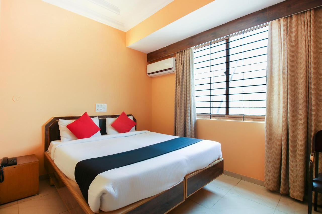 Capital O 71729 Lucky Inn Bangalore Exteriör bild