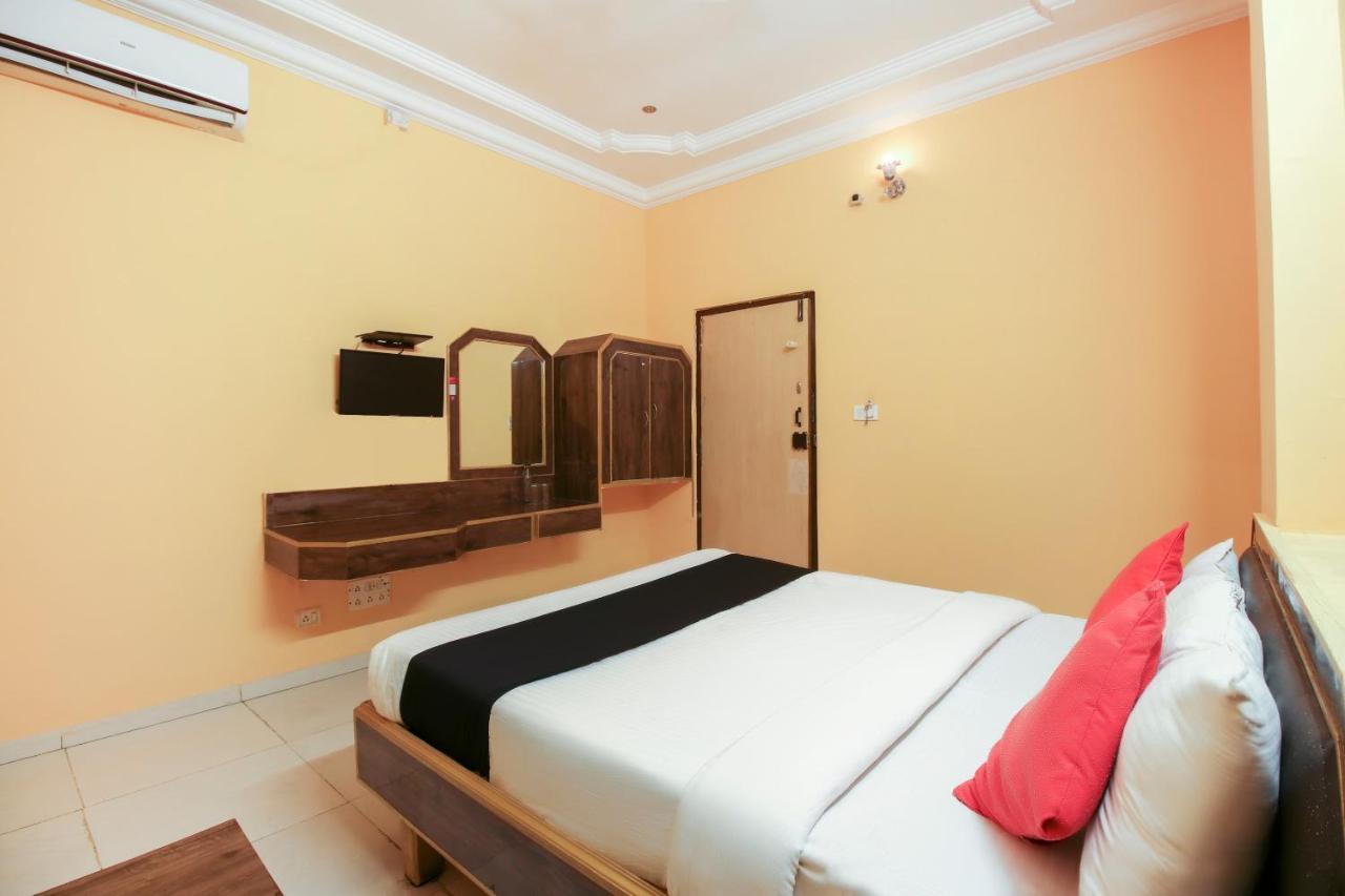 Capital O 71729 Lucky Inn Bangalore Exteriör bild